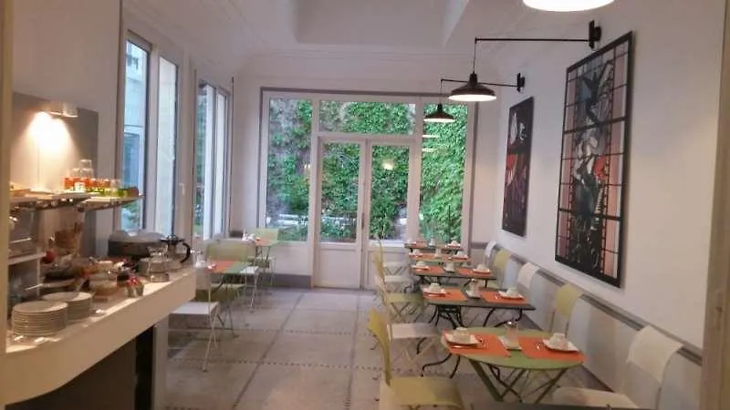 Hotel Arverna Vichy - Clt'Hotel 3*,  França