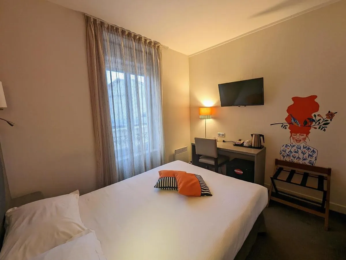 Hotel Arverna Vichy - Clt'Hotel 3*,