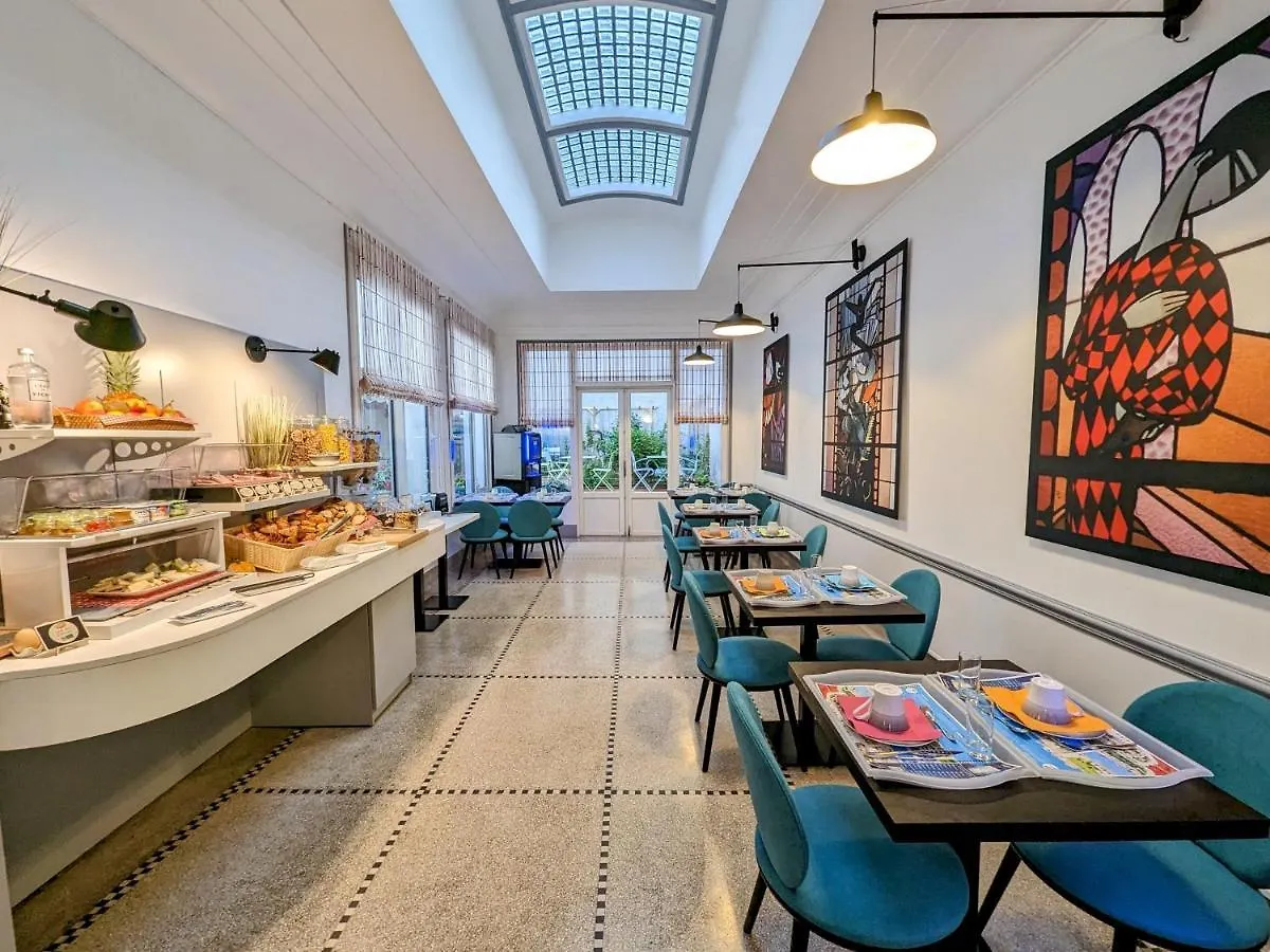 ***  Hotel Arverna Vichy - Clt'Hotel Fransa