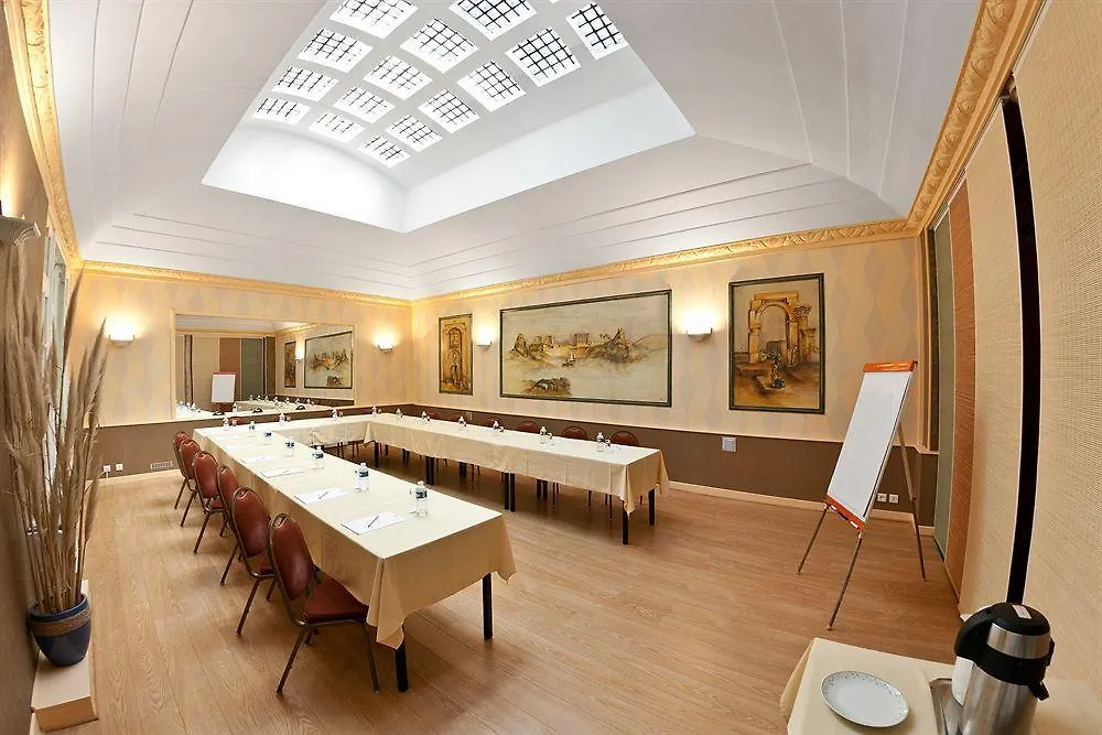 Hotel Arverna Vichy - Clt'Hotel