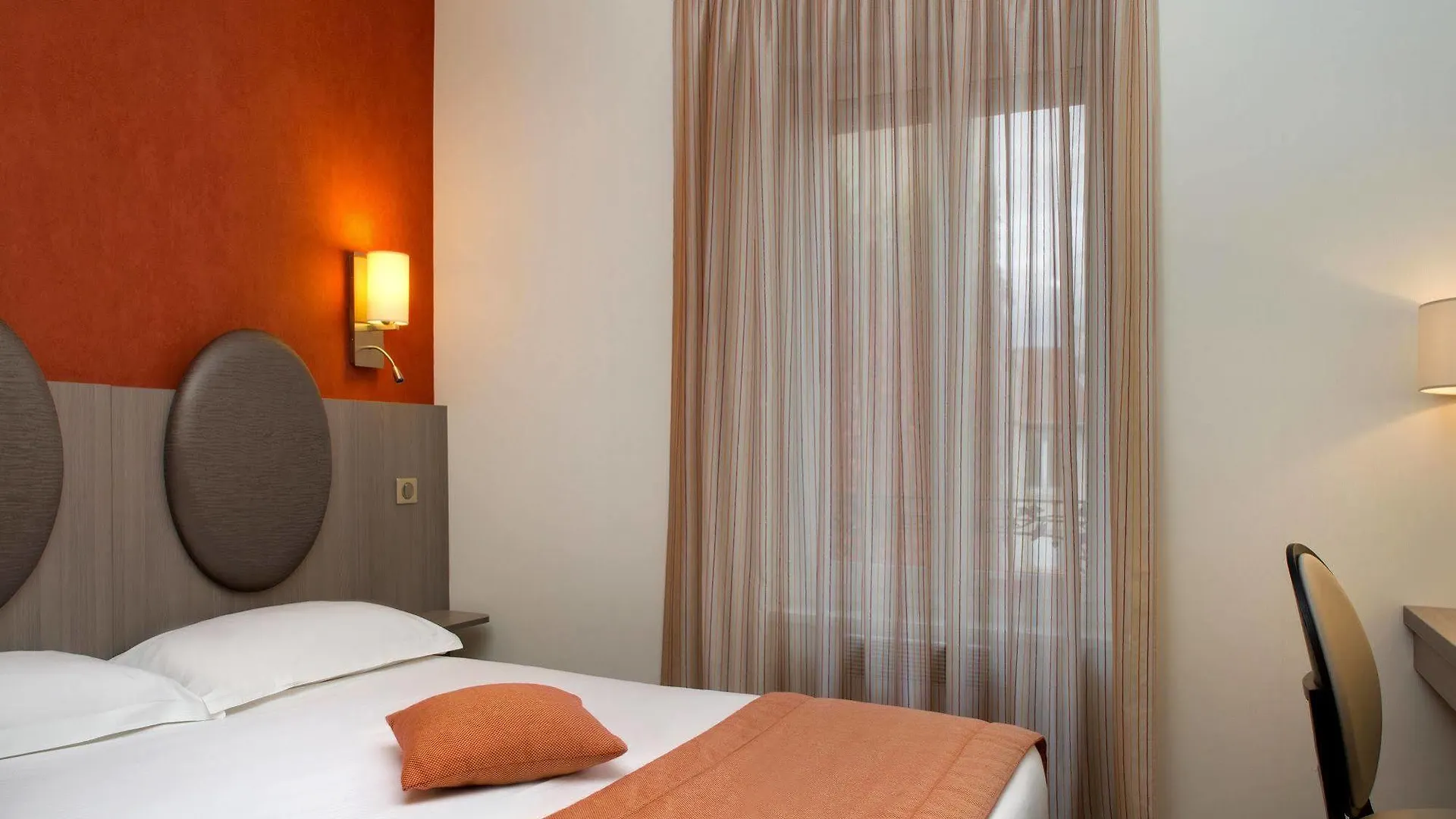 Hotel Arverna Vichy - Clt'Hotel