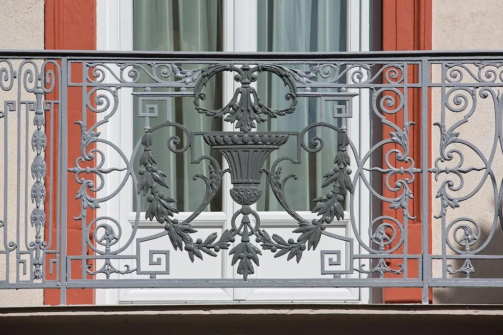 Hotel Arverna Vichy - Clt'Hotel